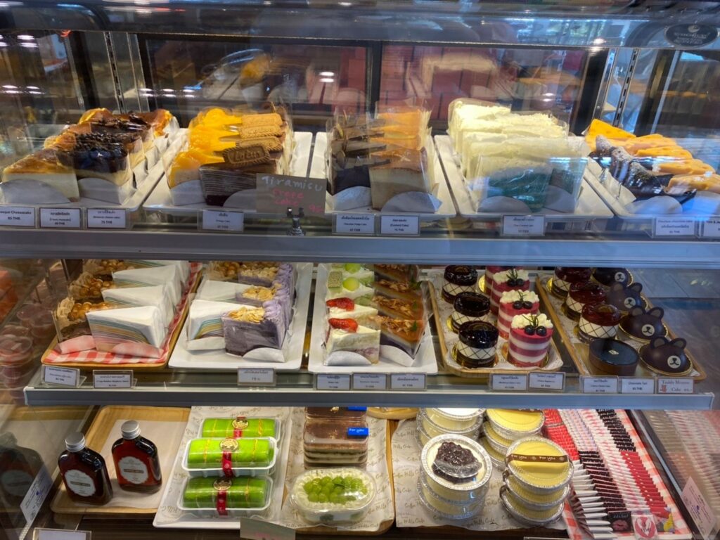 รายการเค้กวันนี้ค่ะ Tiramisu crepe cake Madovik honey cake Winter raspberry... 13 237279338 4864189906929558 5989388943072208269 n