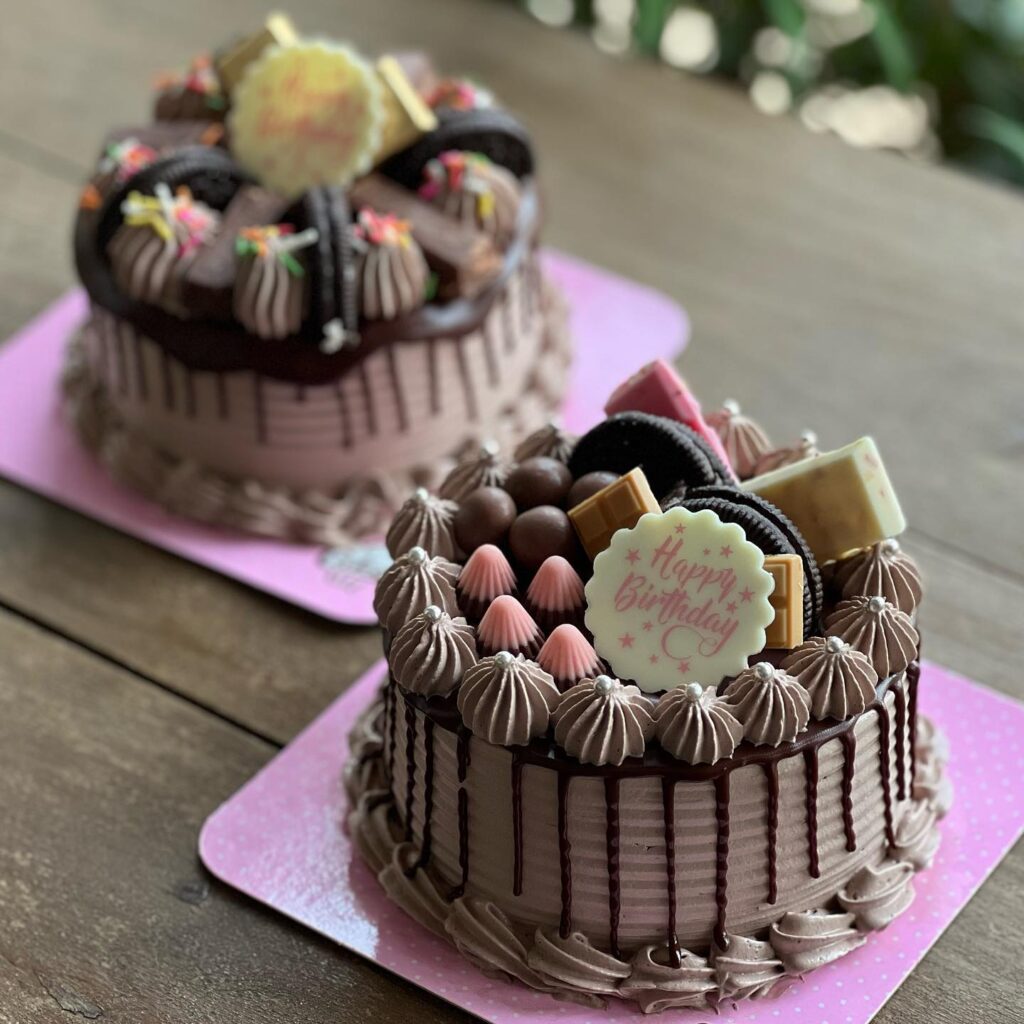 Birthday cake Chocolate Cake รับทำเค้กวันเกิดนะคะ รบกวนลูกค้าสั่งล่วงหน้า 1... 28 275684036 5592822677399607 3350936731666407650 n