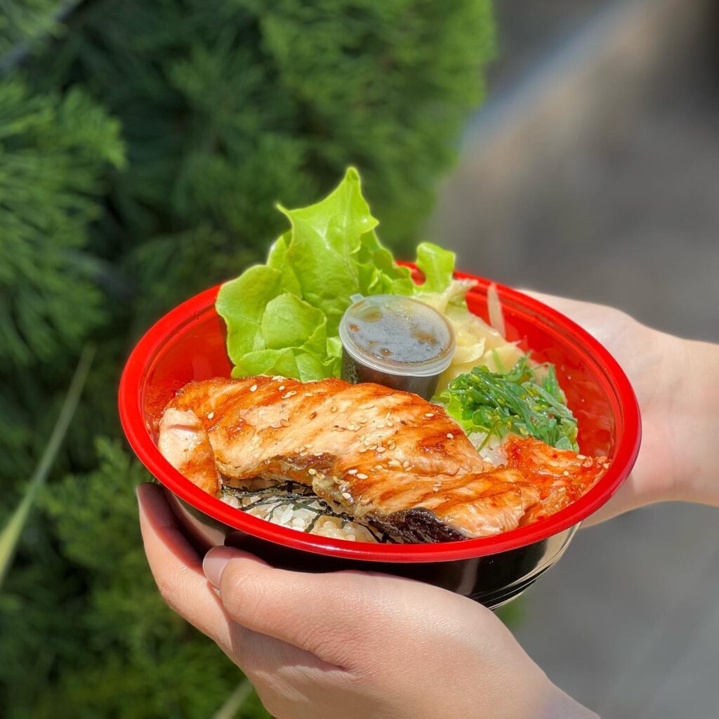 เที่ยงแล้ว แวะมาทานอาหารอร่อยๆที่ร้านกันนะคะ สอบถามเมนูได้นะคะ 037-421-31... 11 277780370 5653372511344623 8266124929440505715 n